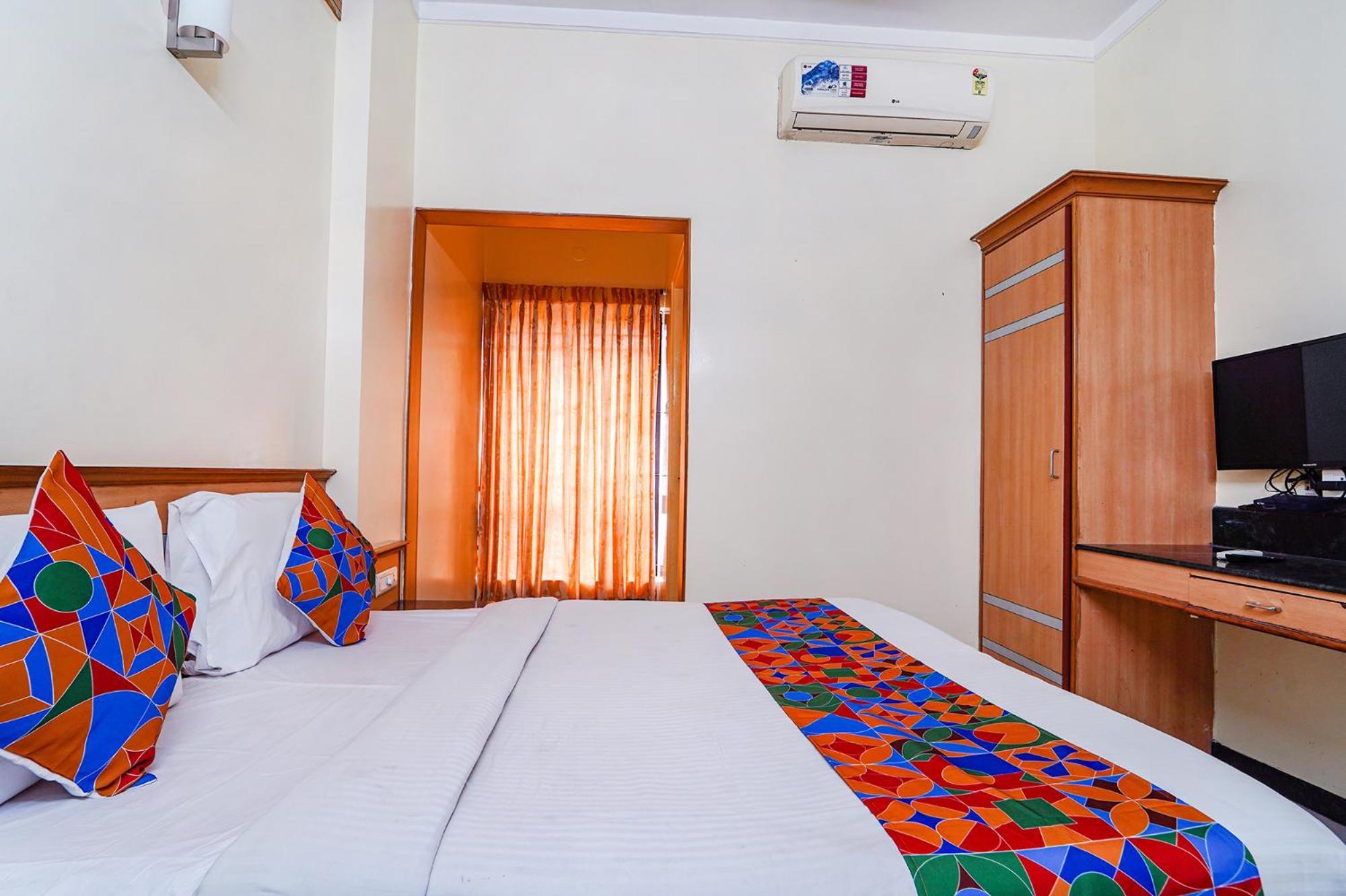 Fabhotel Ess Paradise - Nr Bus Stand Coimbatore Exterior foto